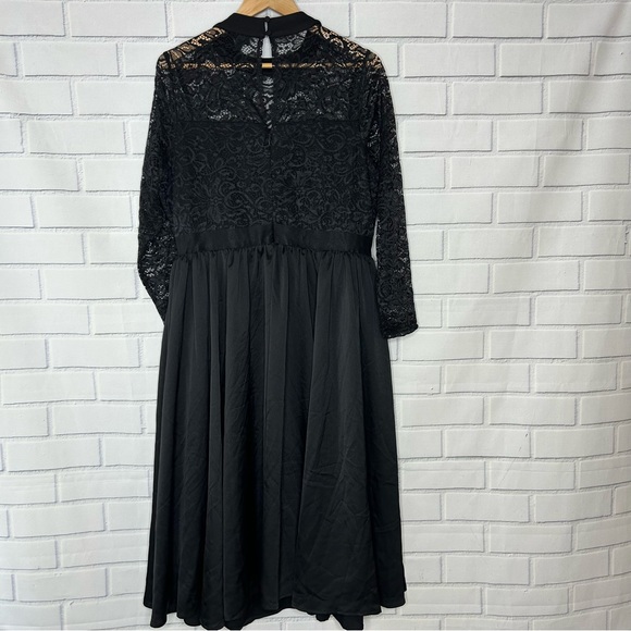 Torrid Black Lace Mock Neck Skater Midi Dress size 18 - Picture 6 of 9